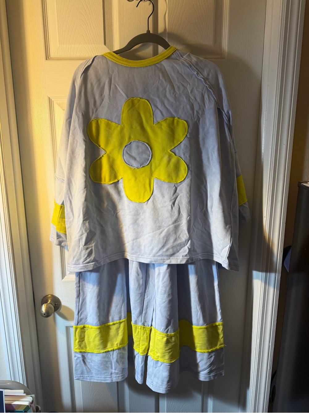 Women”s Light Blue and Yellow Flower Set